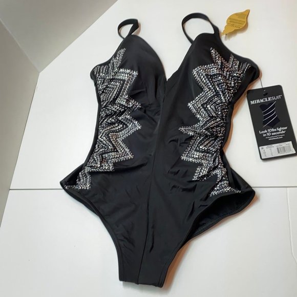 NWT Miraclesuit Stitch Mix Temptation Swimsuit - Picture 1 of 2